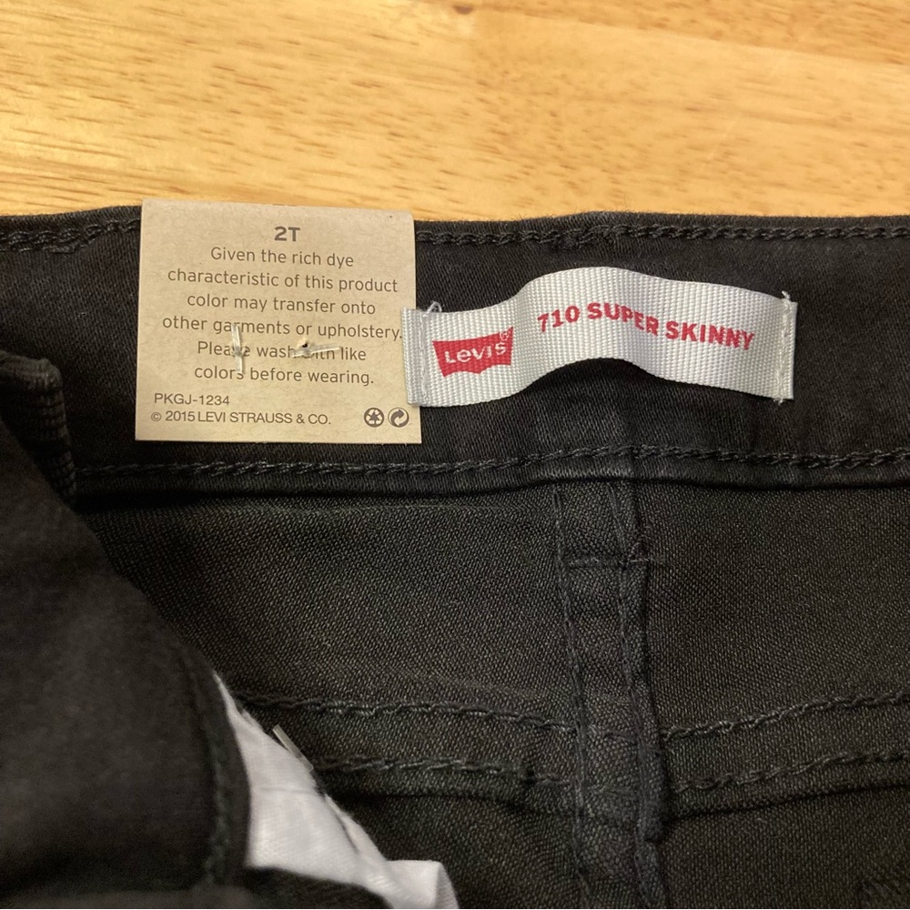 Girls 2T Levi’s 710 Super Skinny Jeans Black NWT - Picture 10 of 13
